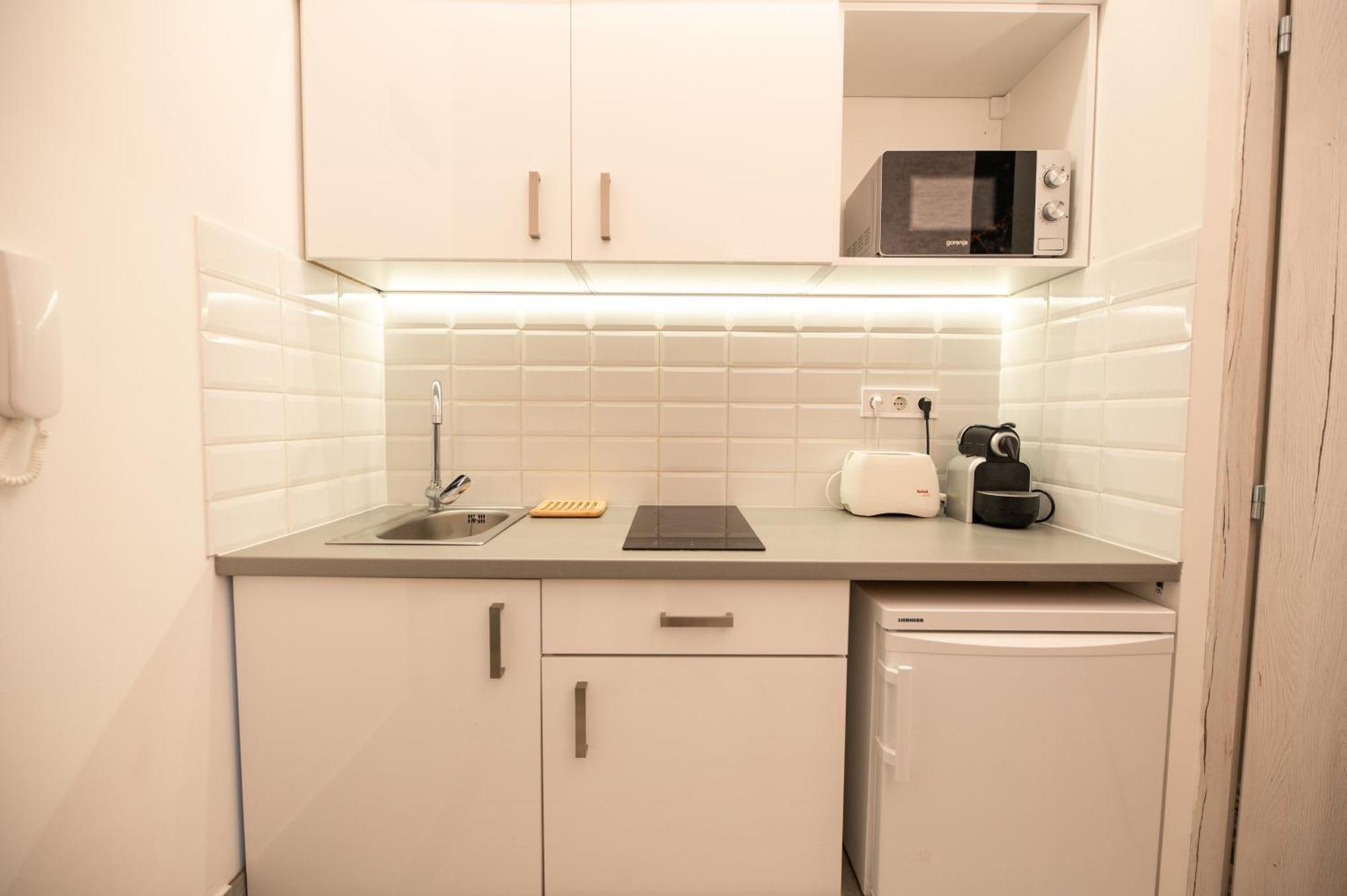 شقة Danube Dwelling Rozsa 99 بودابست المظهر الخارجي الصورة